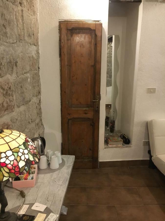 Il Rifugio Dei Templari Appartement Viterbo Buitenkant foto