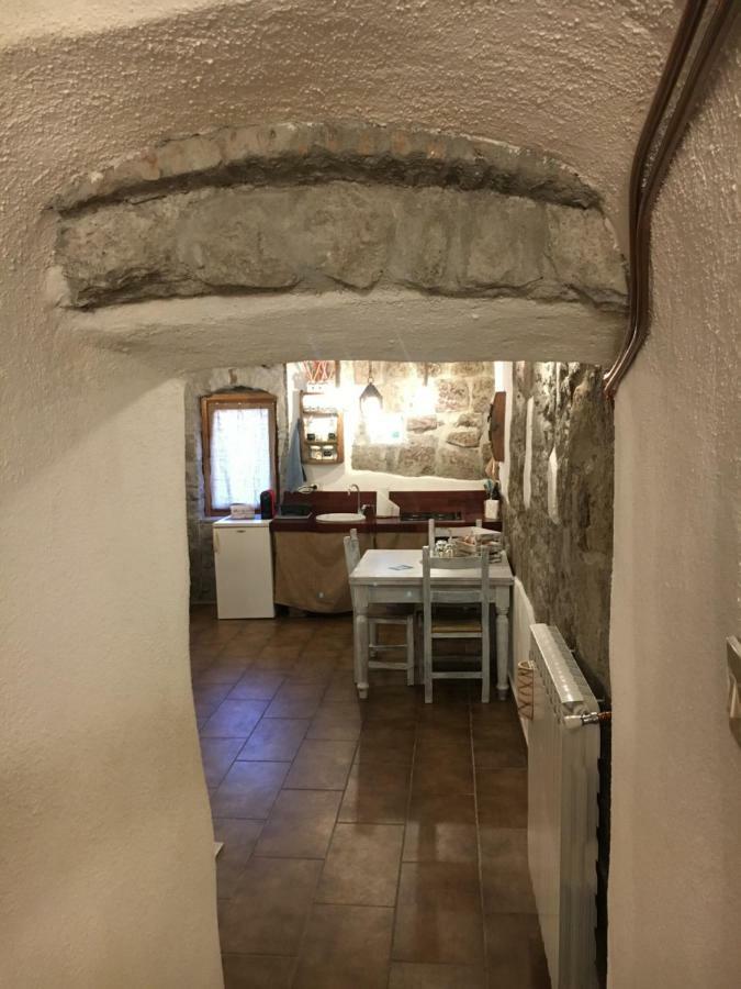 Il Rifugio Dei Templari Appartement Viterbo Buitenkant foto